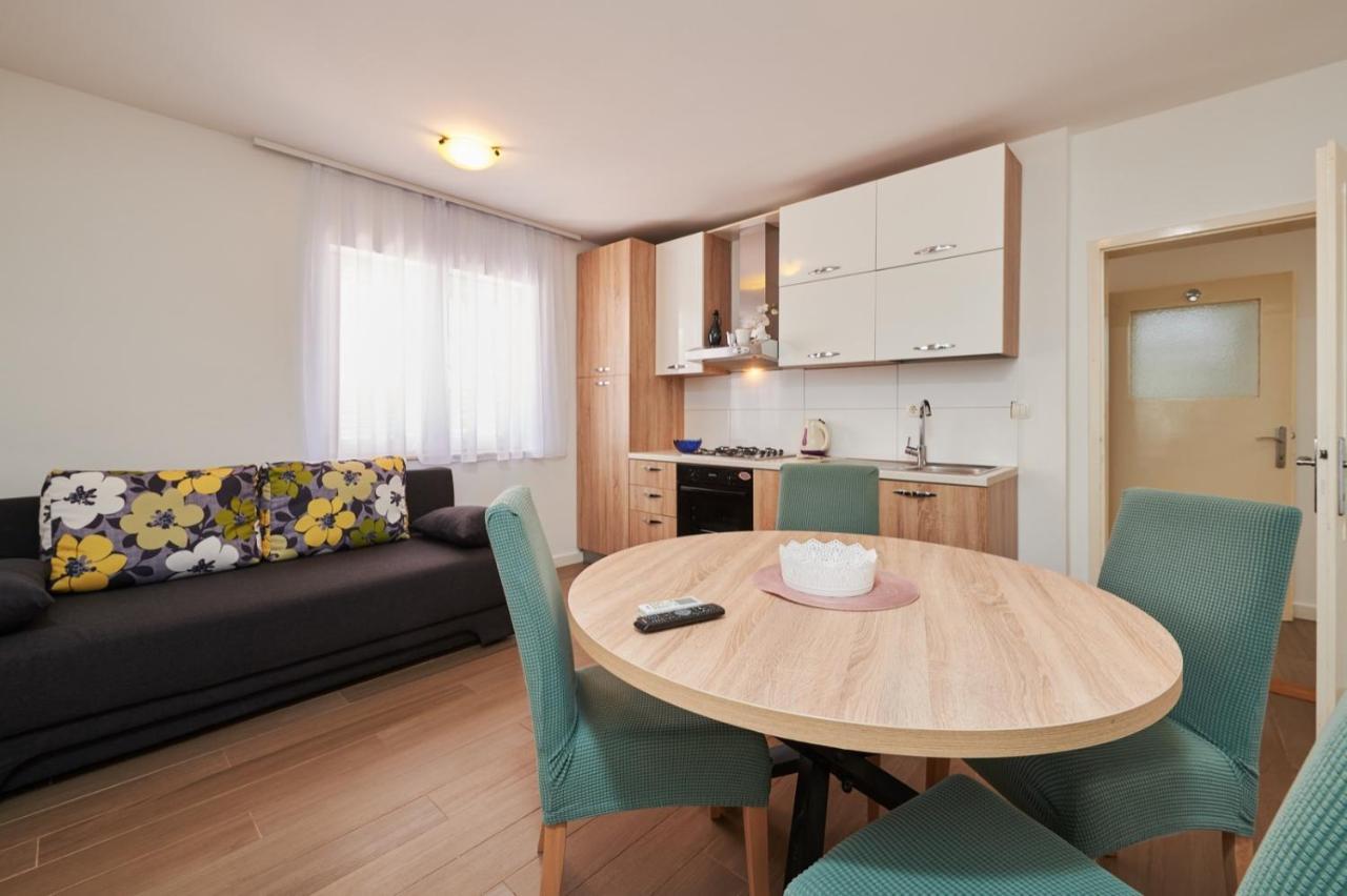 Apartmants Biocic Трогир Екстериор снимка