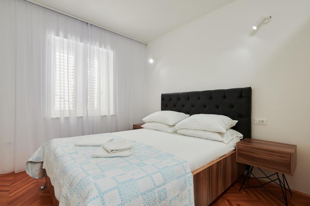 Apartmants Biocic Трогир Екстериор снимка