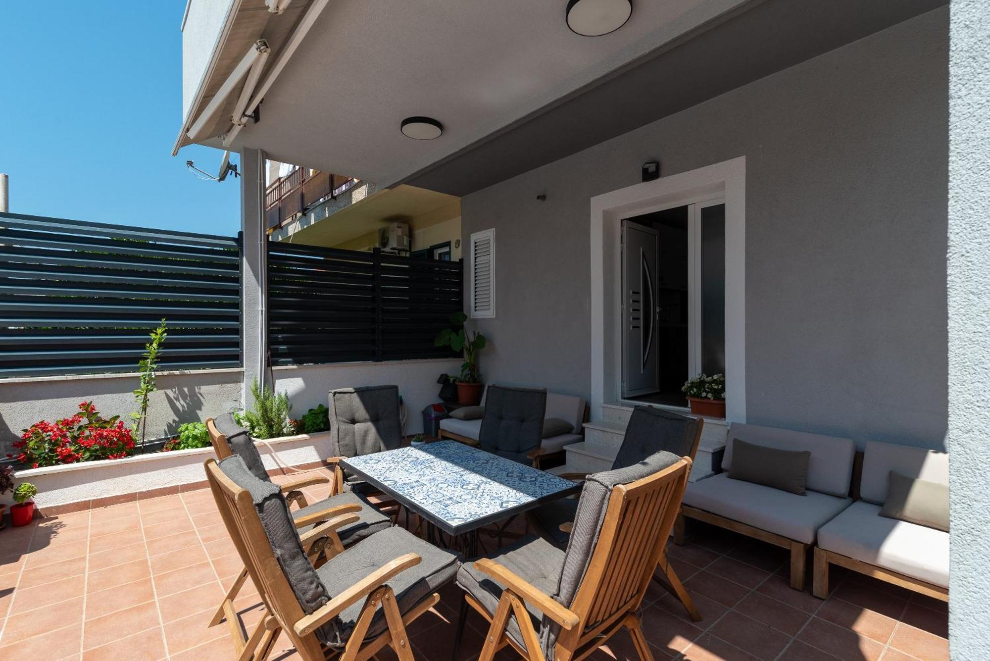 Apartmants Biocic Трогир Екстериор снимка