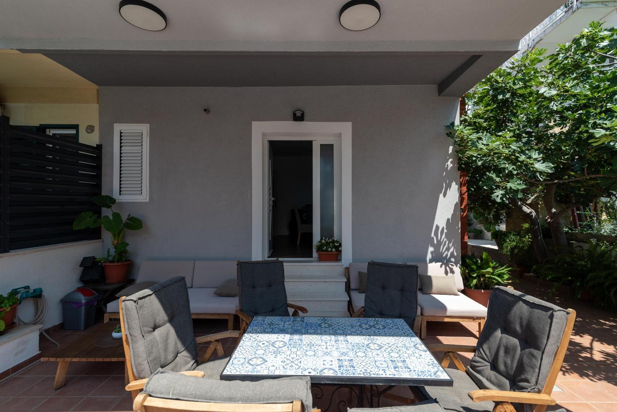 Apartmants Biocic Трогир Екстериор снимка
