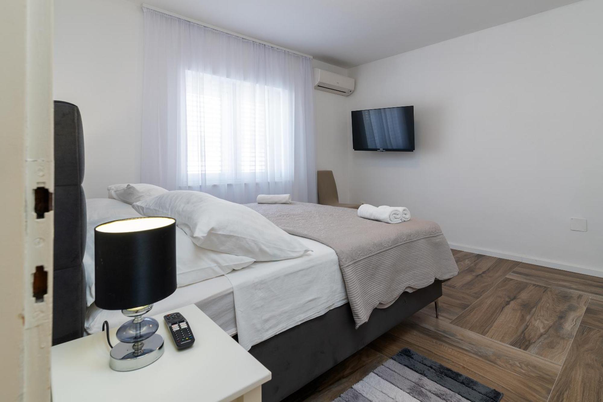 Apartmants Biocic Трогир Екстериор снимка