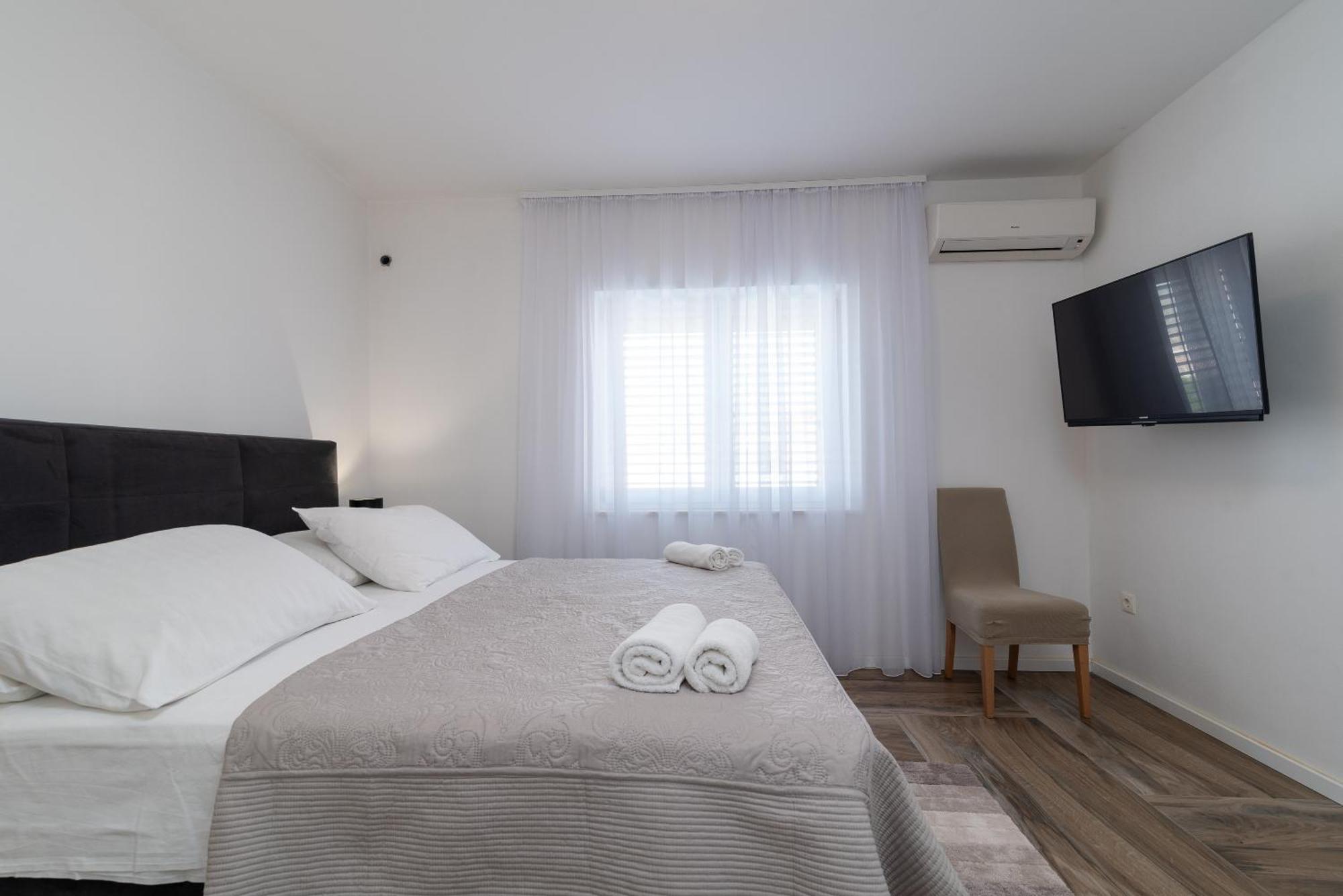 Apartmants Biocic Трогир Екстериор снимка