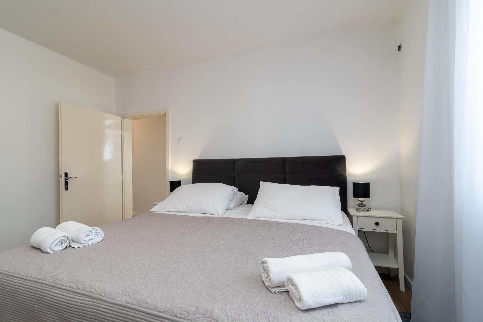 Apartmants Biocic Трогир Екстериор снимка