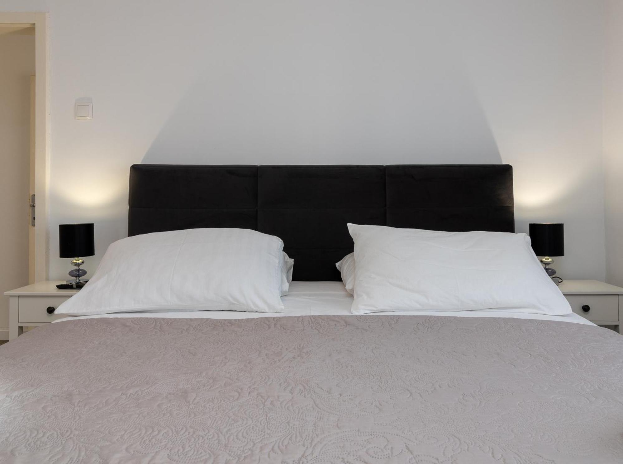 Apartmants Biocic Трогир Екстериор снимка